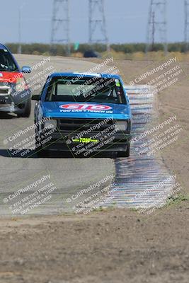 media/Oct-01-2023-24 Hours of Lemons (Sun) [[82277b781d]]/1045am (Outside Grapevine)/